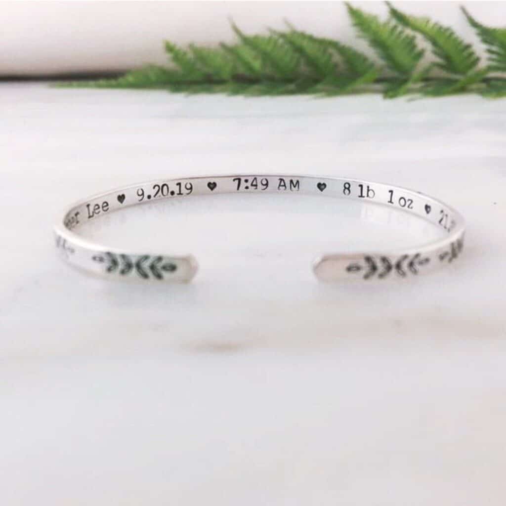 Customizable bracelet for what is the best gift for Mother's Day